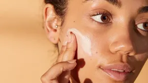 با بهترین کرم های آبرسان پوست خشک آشنا شوید