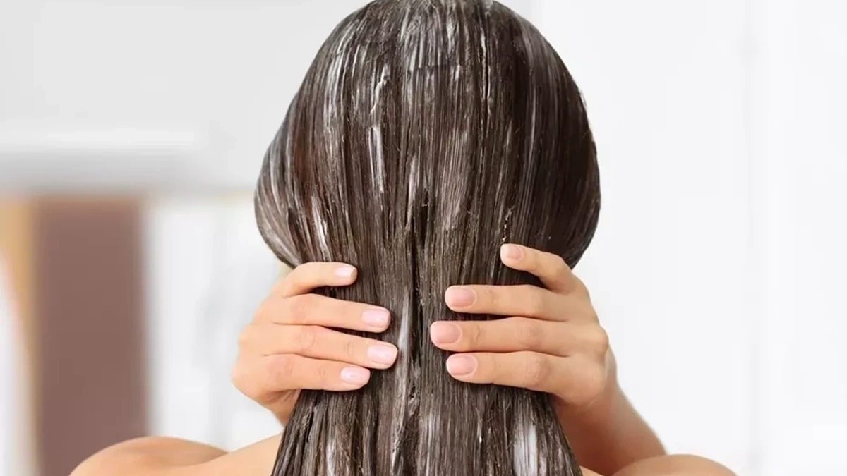 با بهترین ماسک های مو نیازمند آبکشی (داخل حمام) آشنا شوید