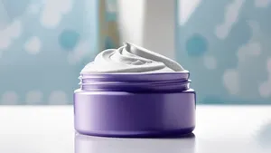 با تاثیر کرم آبرسان بر لک صورت بیشتر آشنا شوید