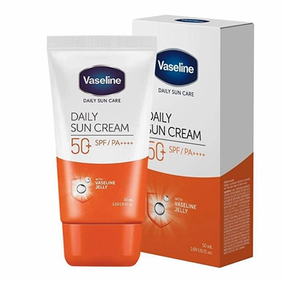 کرم ضد آفتاب دیلی سان آبرسان SPF 50 وازلین