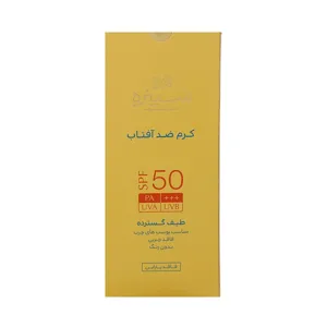 ضدآفتاب بی‌رنگ سینره SPF50 مناسب پوست چرب