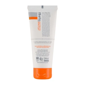 لوسیون ضد آفتاب بی رنگ رومینا SPF50 مناسب پوست چرب